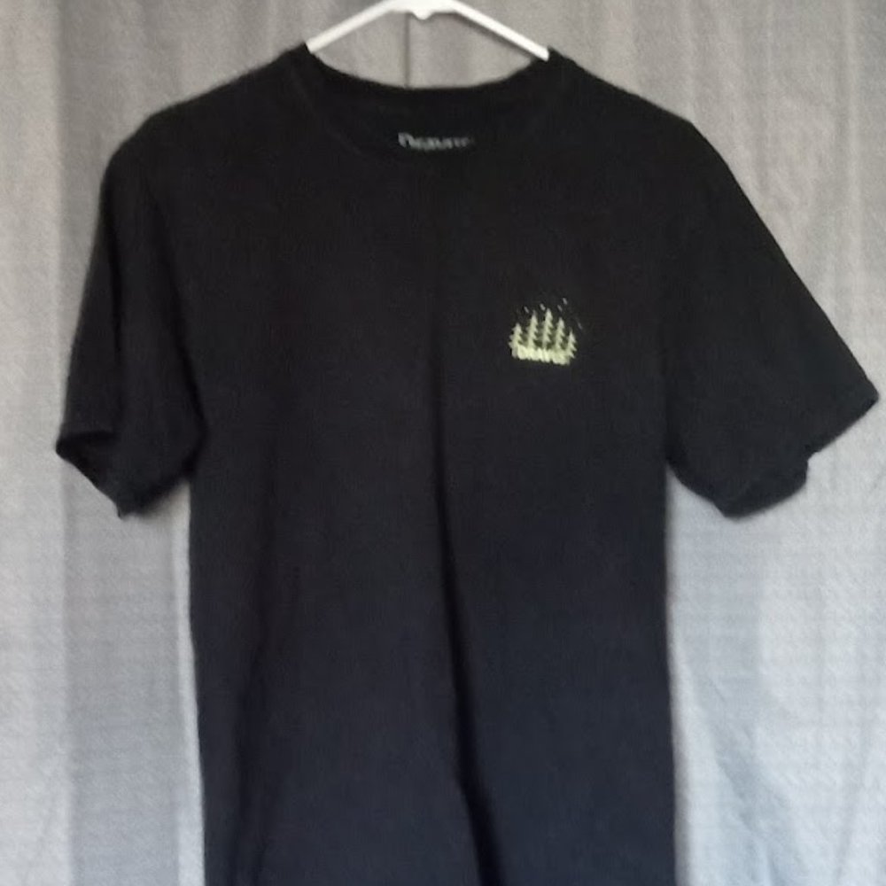 Dravus Men's Medium T-shirt, Black, Graphic Tee